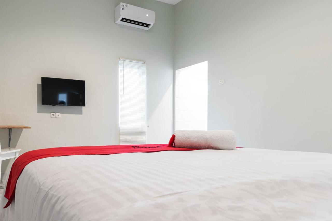 Reddoorz Plus Near Rs Usu Medan 2 Eksteriør bilde