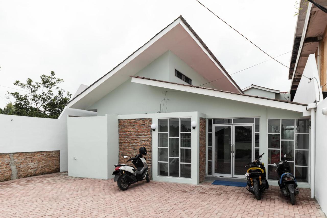 Reddoorz Plus Near Rs Usu Medan 2 Eksteriør bilde
