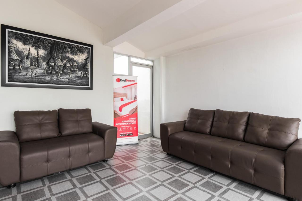 Reddoorz Plus Near Rs Usu Medan 2 Eksteriør bilde