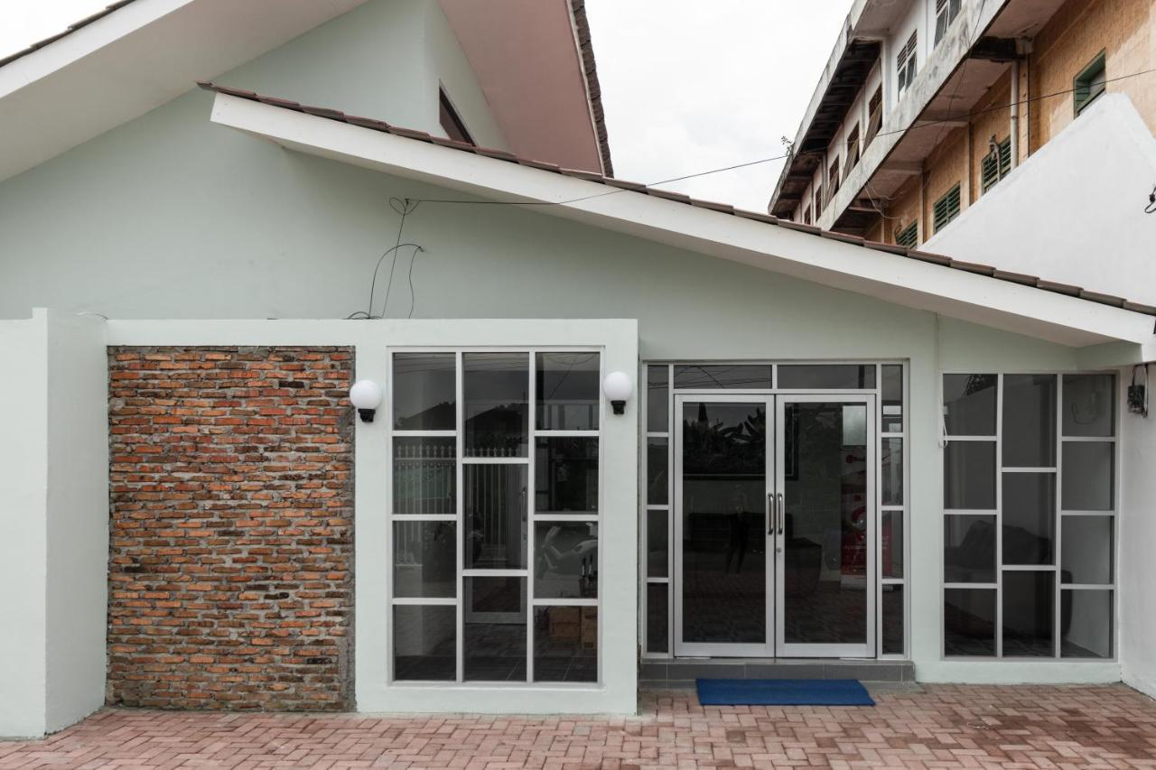 Reddoorz Plus Near Rs Usu Medan 2 Eksteriør bilde