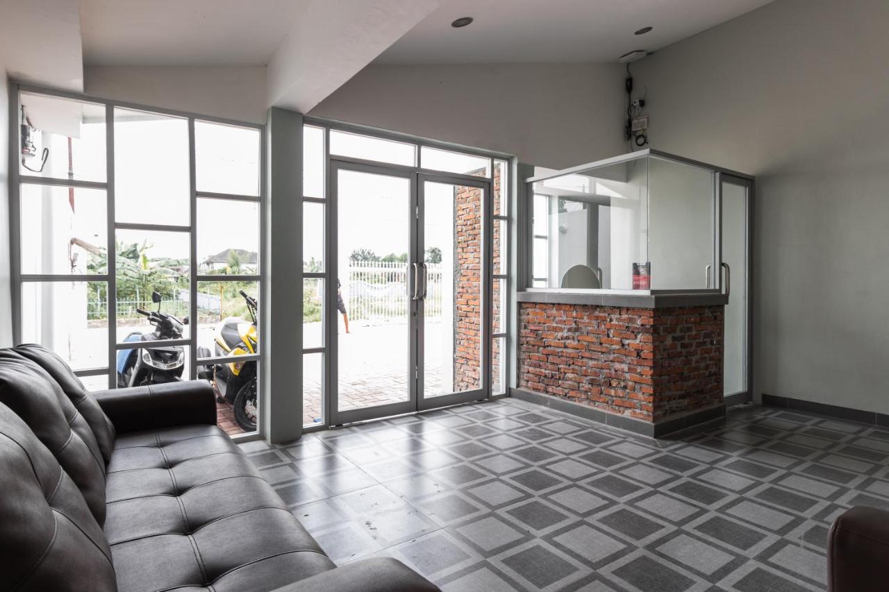 Reddoorz Plus Near Rs Usu Medan 2 Eksteriør bilde