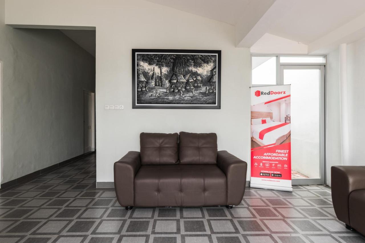 Reddoorz Plus Near Rs Usu Medan 2 Eksteriør bilde